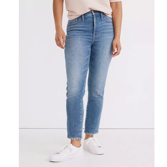 Madewell Stovepipe Jeans in Ditmas Wash - Picture 2 of 8